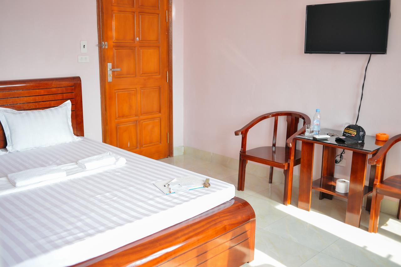 Ha Nhi Hotel Ниньбинь Экстерьер фото